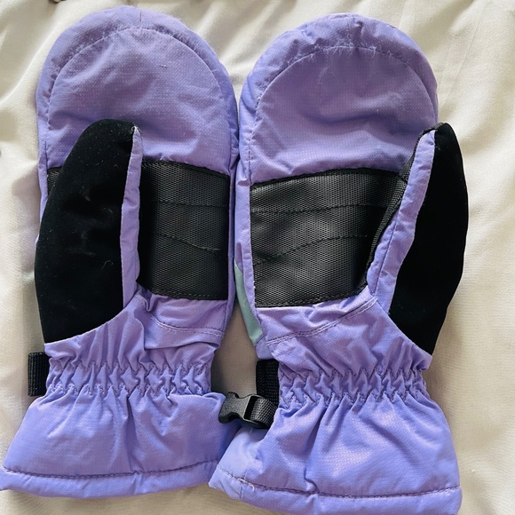Columbia child snow mittens, like new - Picture 2 of 3